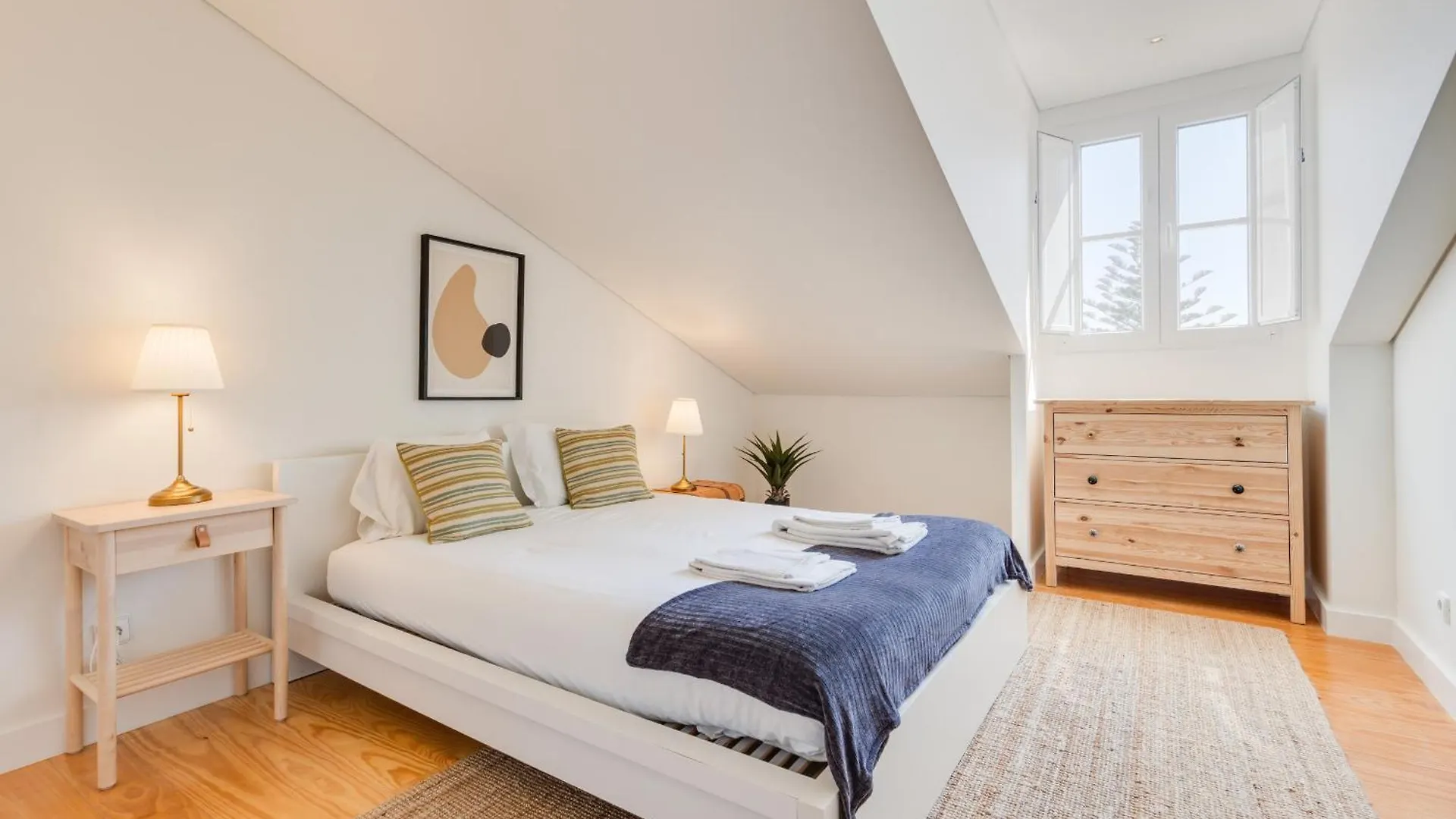 Charming Apartment Graca, 354 Lisbon