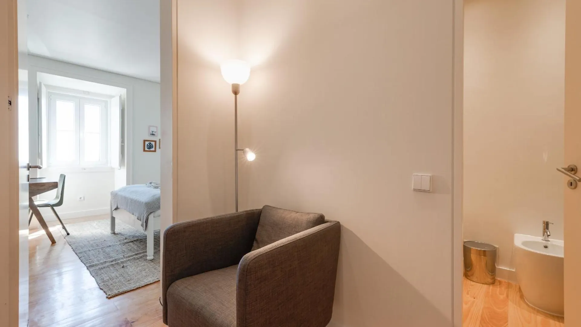 Charming Apartment Graca, 354 Lisbon