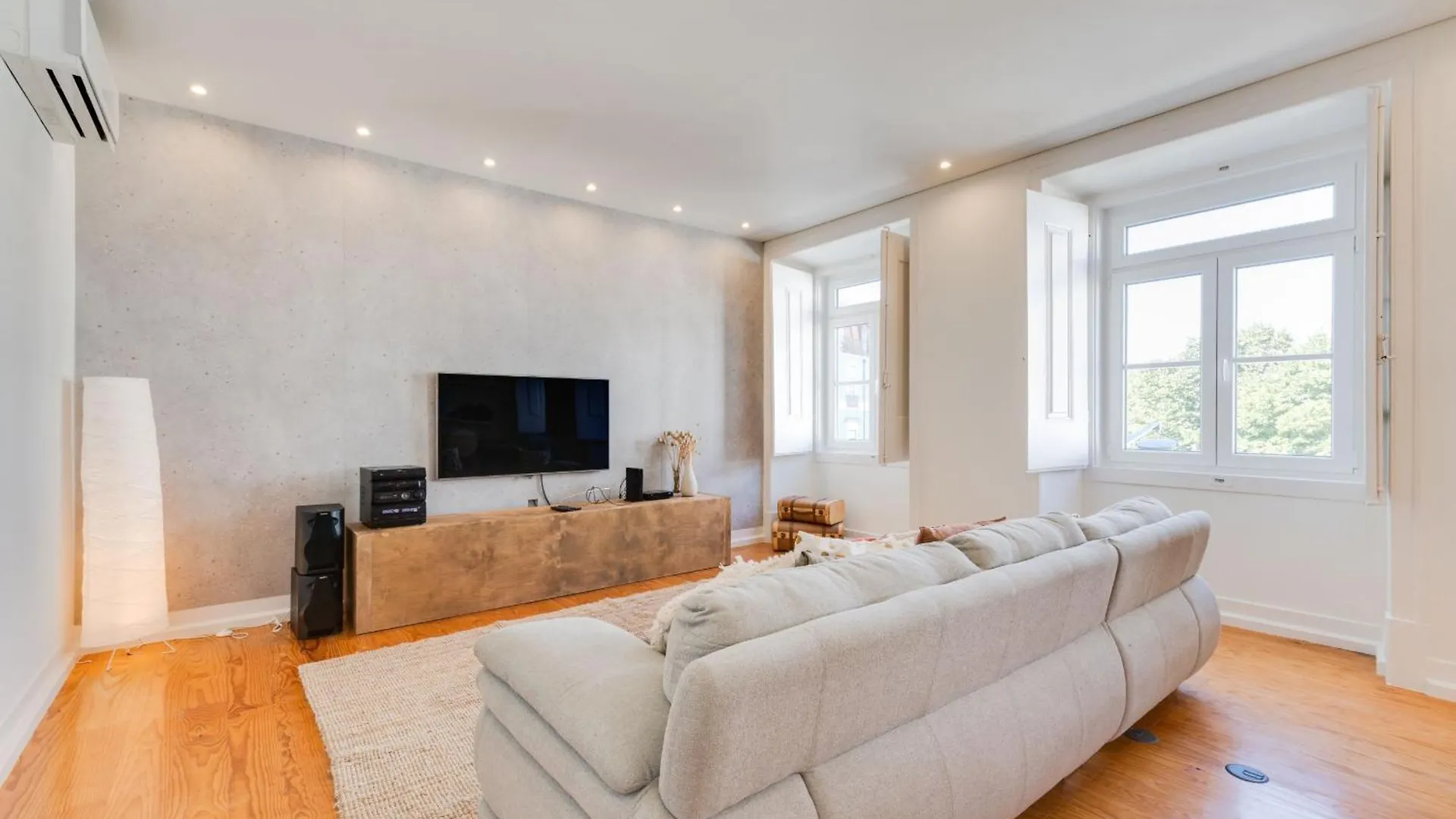 Charming Apartment Graca, 354 Lisbon Portugal